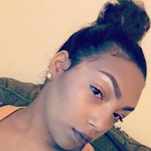 Meet your Posher, Krystal